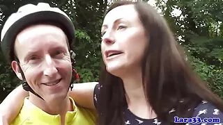 Fre DeeA vieille cochonne x Dee baise sans enlever le hij