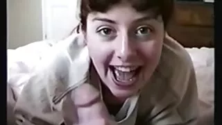 Une femme mûre baise vieille cochonne x avec un mec plus jeune.