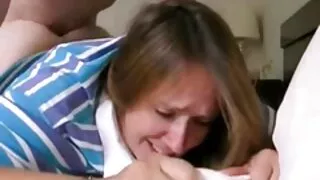 Chatte blonde sexe vieille cochonne remplie de sperme d'ébène. Sexe à l'hôtel.