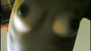 K RockLie Rocket suce une bite et bave au lieu de vieille cochonne nue faire l'amour.