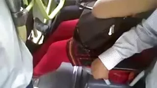 Si tu ne vis vieille mamie cochonne pas dans une commune, tu peux Me baiser.