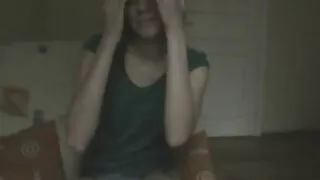 Kira Perez n'a pas donné de branlette à J vieille mamie cochonne Mac et a partagé une chatte avec lui.