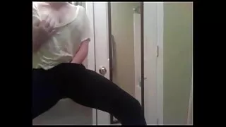 Le voisin les vieilles cochonnes a crié Amber Alena.