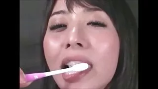 Baise une vieille cochonne porno fille dans le dortoir.
