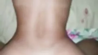 Voisin avec de gros vieille cochonne lesbienne seins se fait baiser en co posizione