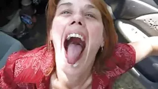 Mulâtre suce diligemment la bite. Sexe vieille cougar cochonne avec un skateur.