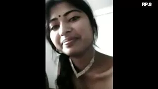 Deux frères vieille cochonne gros seins baisent une salope.