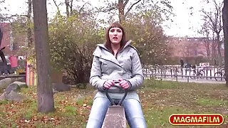 Li SilverA Silver a des relations sexuelles avec vieilles cochonnes françaises une amie mature.