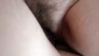Baise une fille rousse dans la salle vieille lesbienne cochonne de bain.