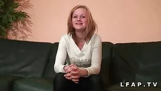 Angel Aurora élargit ses horizons sexuels dans le casting video vieille cochonne porno.