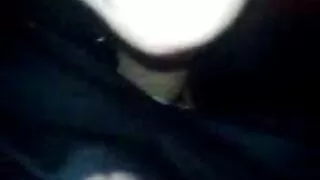 Asiatique prend une dose de sperme sur belle vieille cochonne l'éponge.
