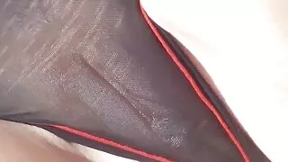L'écolière baise avec le vieille mamie cochonne professeur.
