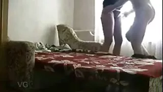 Patron vieilles cochone lèche jeune chatte.